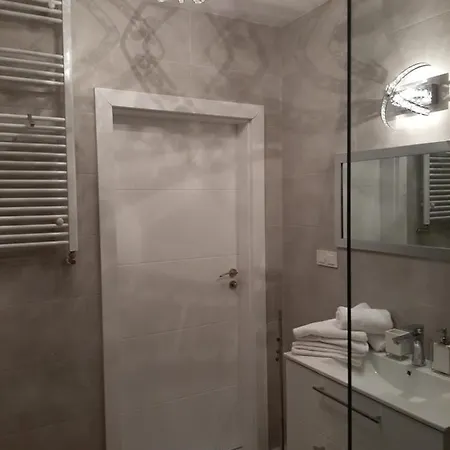 Aura Delux Seaside 公寓 Dziwnów